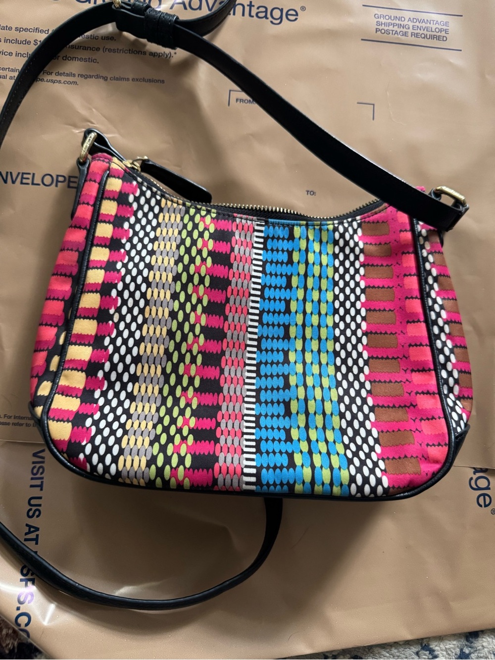 Vera Bradley Cha Cha Mini Vivian Crossbody Purse Geometric Pink Blue